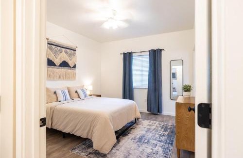 Evergreen House | Modern Townhome Enclosed Garage Washer & Dryer