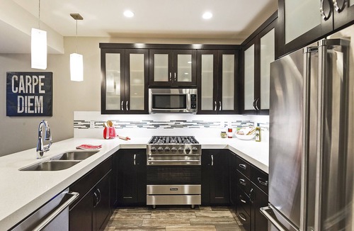 Park City House | Modern Townhome in Central Location with Private Hot Tub & Luxury Amenities!