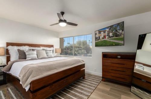 South Scottsdale House | Modern Townhouse-Walk 2 OldTown-4 Heated Pools