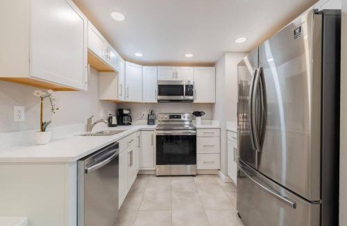 Westminster House | Modern Westminster retreat w game room