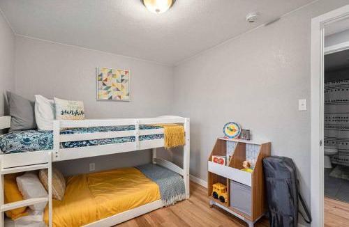 Westminster House | Modern Westminster retreat w game room