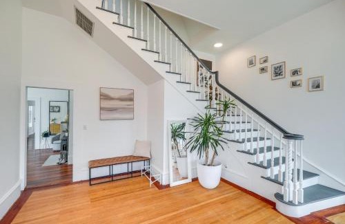 Modesto House | Modesto Mansion on 2 Acres - Great for Families!