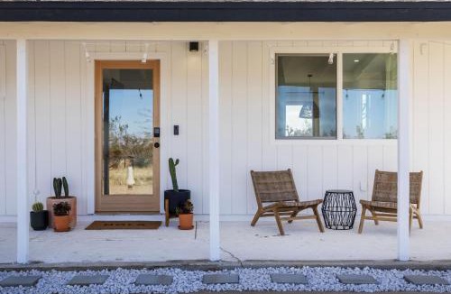 Yucca Valley House | Mojave Mesa - Desert Views & Desert Style