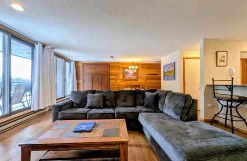 Lakeside Village House | Montezuma 1770 by SummitCove Lodging