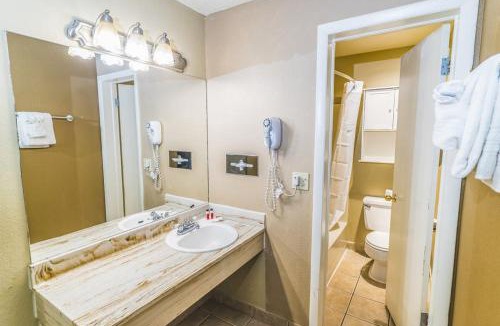 Montrose Hotel | Montrose Valley Lodge