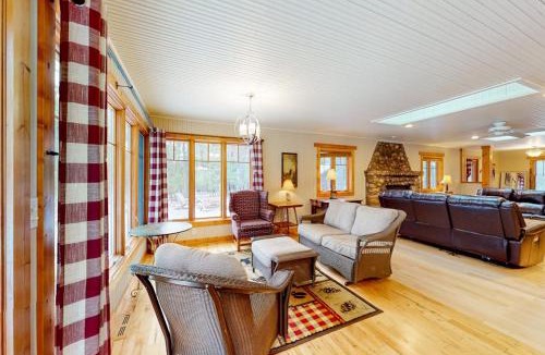 St Germain House | Moon Ridge Lodge