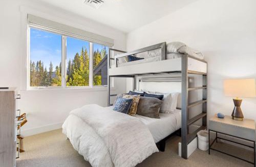 Big Sky House | Moonlight Basin Lookout Patio Views & Ski In Out