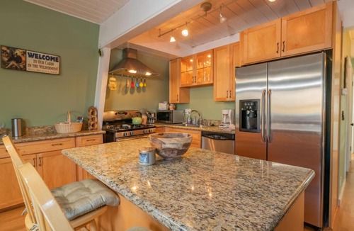 Upper Moonridge House | Moonlight Memories