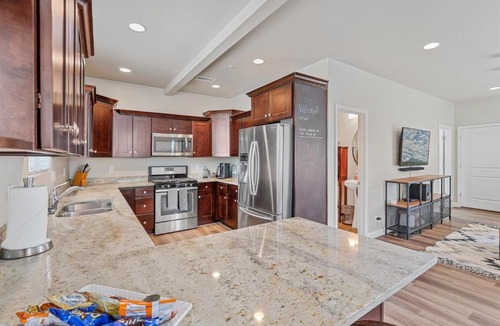 Flagstaff Villa | Moonlight Ridge Spacious Townhome 3 miles from Downtown AC Garage Near Snowbowl