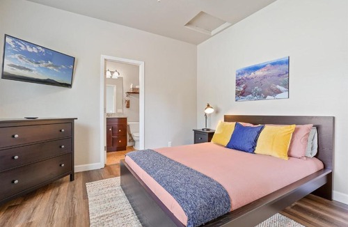 Flagstaff Villa | Moonlight Ridge Spacious Townhome 3 miles from Downtown AC Garage Near Snowbowl