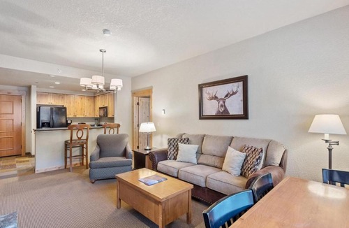 Whitefish House | Morning Eagle 304