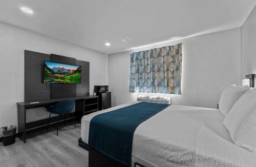 Brighton Hotel | Motel 6 Brighton CO Denver Northeast