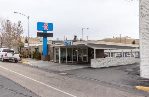 Butte Hotel | Motel 6-Butte, MT - Historic City Center