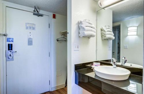Greenwood Village Hotel | Motel 6-Greenwood Village, CO - Denver - South Tech Center