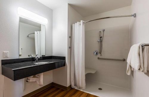 Las Vegas Hotel | Motel 6-Las Vegas, NV - Motor Speedway