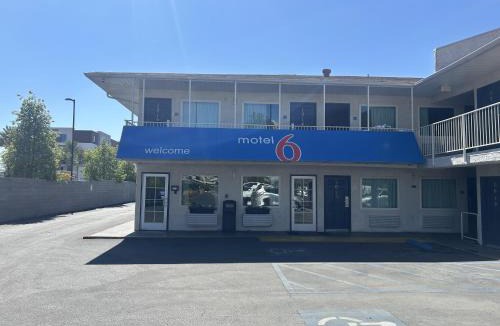 Las Vegas Hotel | Motel 6 Las Vegas, NV - Strip