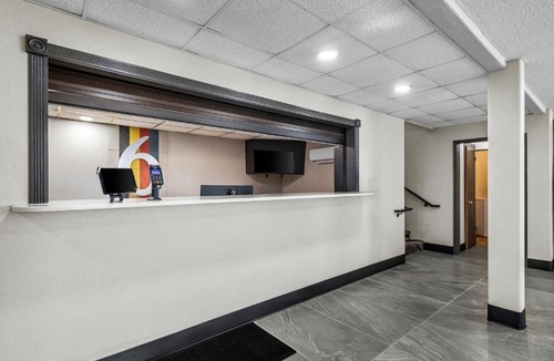 North Sioux City Hotel | Motel 6 North Sioux City, SD I 29 North