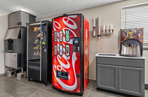 North Sioux City Hotel | Motel 6 North Sioux City, SD I 29 North