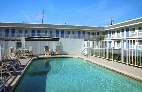 Downtown Phoenix Hotel | Motel 6-Phoenix, AZ - Airport - 24th Street