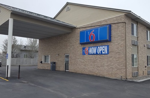 Rigby Hotel | Motel 6-Rigby, ID