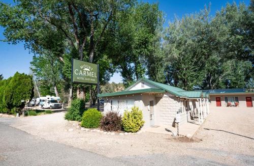 Zion National Park East Entrance Hotel | Mount Carmel Motel in Southern Utah Desert Room 6