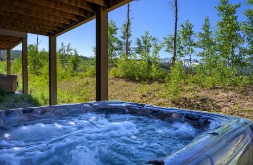 Rendezvous House | Mountain Chalet 138 I Private Hot Tub I Great Views I I Activity Program