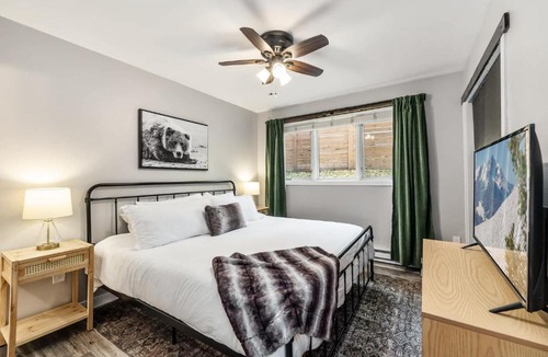 Eagle-Vail Apartment | Mountain Comfort - Golf Hike & Ski Nearby - Avon