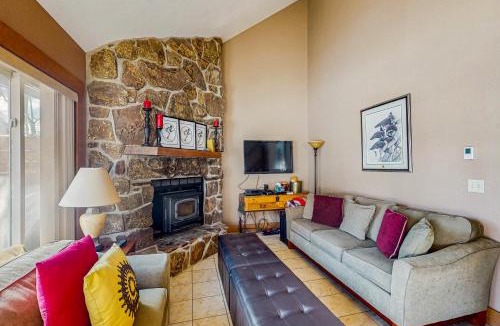 Fraser Apartment | Mountain Dreams Condo
