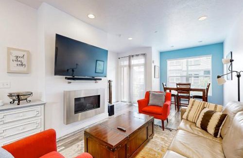 Kimball Junction House | Mountain Getaway - Private Rooftop Spa - Walk to Dining Shops & Rec Center