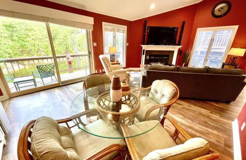 Mount Ida Apartment | Mountain Harbor four bedroom condo