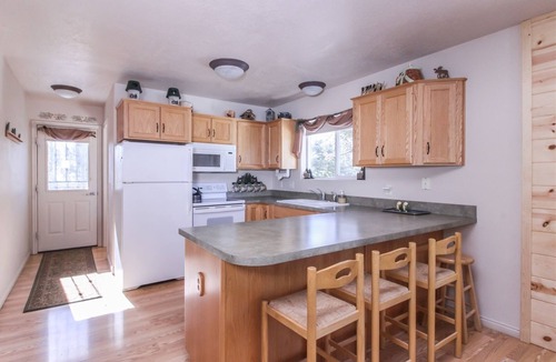 Meadow View Heights Cabin | Mountain Haven in Duck Creek Village