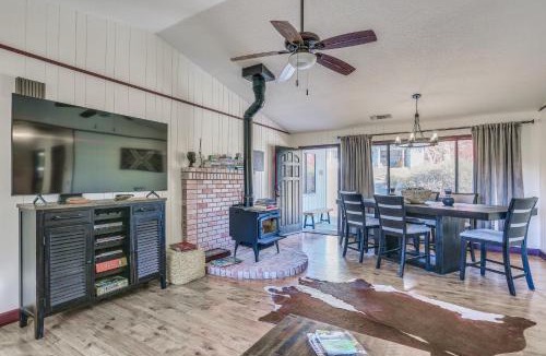 Ahwahnee House | Mountain Home Near Yosemite w/Well-Being Retreat!