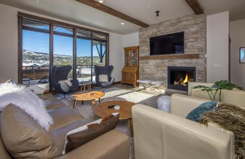 Big Sky House | Mountain Lake Condo - Unit 502B