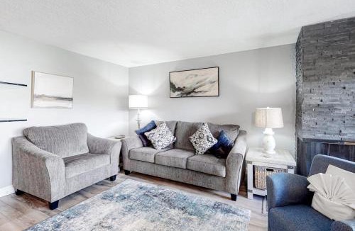 Frisco Apartment | Mountain Meadows 302