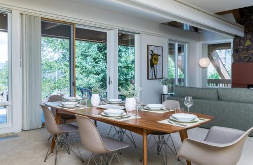 Twin Creeks House | Mountain Mid Century