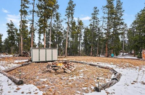 Black Hawk House | Mountain Retreat in Black Hawk with Sauna and Fire Pit