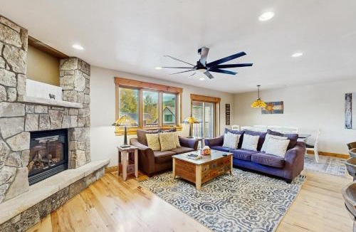 Frisco Apartment | Mountain Retreat on 1st