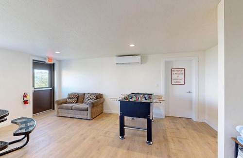 Boise House | Mountain Retreat Slope Access 2 Decks