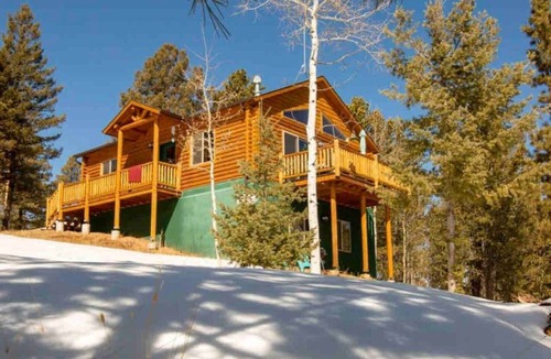 Rainbow Valley House | Mountain Sunrise Cabin with breathe taking views.