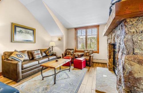 Breckenridge Apartment | Mountain Thunder Bluebird Condo: Ski In, Top-Floor w/Views, Resort Amenities