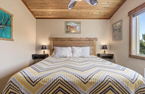 Island Park House | Mountain Top Retreat - Walk to River, Game Room, Hot Tub, Yellowstone