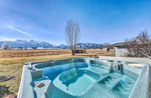 Buena Vista House | Mountain-View Buena Vista Home: 1 Mile to Main St!
