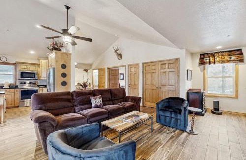 North Park City House | Mountain view home with hot tub fireplace & perfect walk-to-lift location
