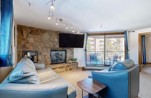 Dillon Apartment | Mountain View Lakeside Retreat