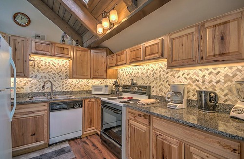 Warrior's Mark House | Mountain View Townhome,| Peak 9 Access