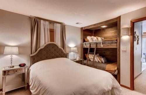 Mount Crested Butte Apartment | Mountain Views From This Plaza Condo - Sleeps 6 Condo