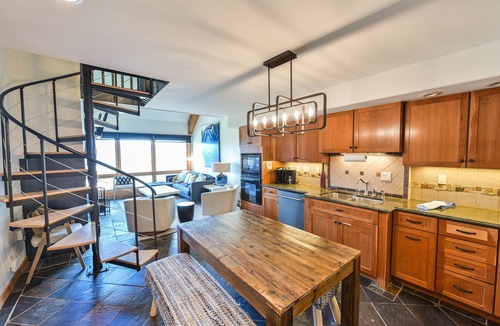Mount Crested Butte Condo | Mountain Views, Hot Tub & Walk to Summer Concerts