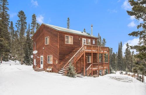 Valley of the Sun House | Mountain Views Hot tub 35min to Breck Pet Friendly