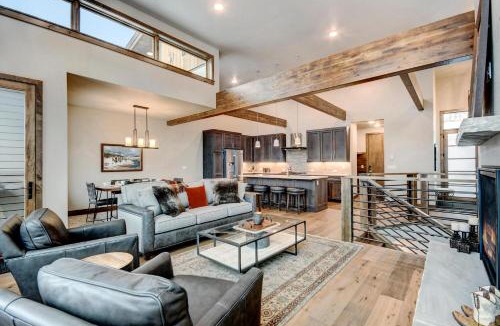 Winter Park House | Mountain Villa 401 Next To WP Resort I Private Hot Tub I Great Views I Activity Program