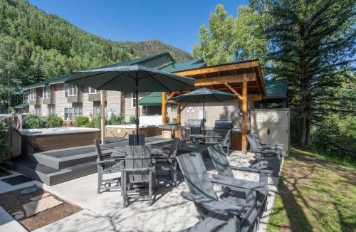 Telluride Hotel | Mountainside Inn 105 by Alpine Lodging Telluride